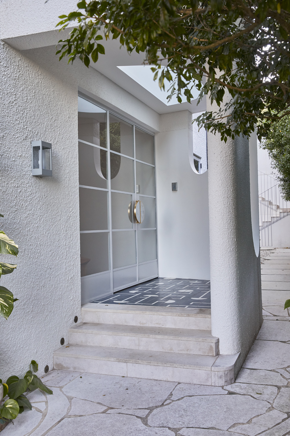 Ribbon House